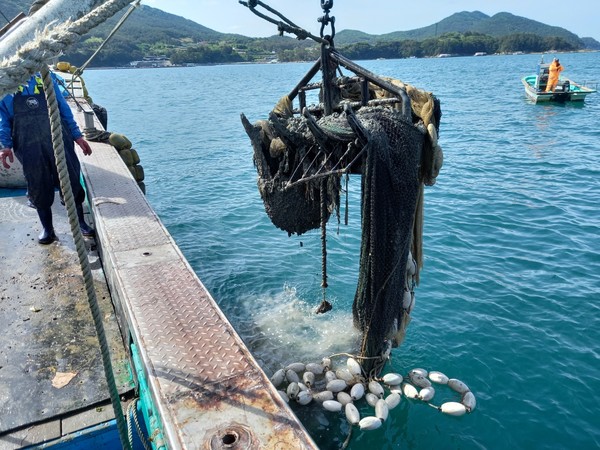 해양쓰레기 수거 사업 /사진제공=해양수산부