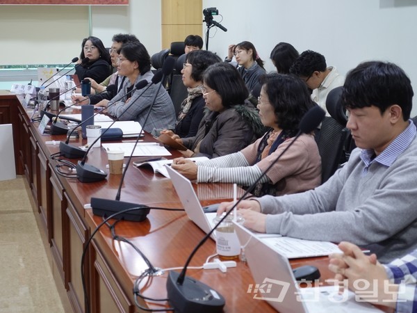 이춘선 전국여성농민회총연합 정책위원장은 “여성 농민은 실제 농업에 종사하더라도 농업인으로 인정되지 못하고 지원 제도의 사각지대에 놓여있다 농어업경영체법 개정 및 농민기본법 제정이 필요하다고 강조했다. /사진=김인성 기자