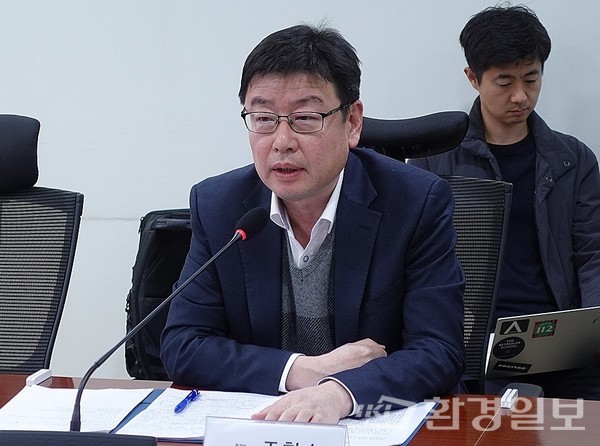 환경부 자원순환국 조현수 국장은 계도 기간을 둔 가장 큰 문제는 소비자의 갈등 문제와 플라스틱 빨대 사용에 대한 과태료 등 처분하는 것이 맞는지였다고 밝혔다. /사진=김인성 기자