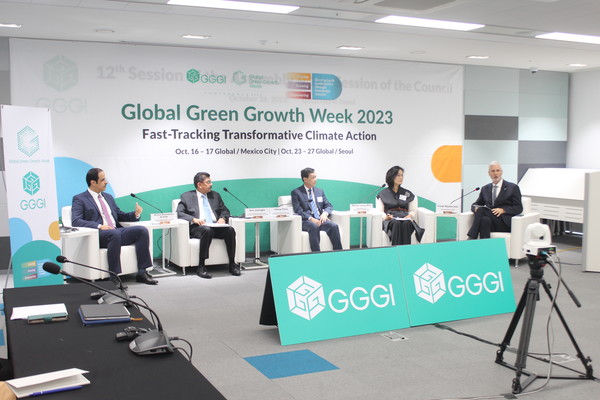 GGGI 글로벌 하이브리드 컨퍼런스에 참석한 캄보디아, 스리랑카, 카타르 환경부 차관과 김효은 외교부 기후변화대사 /사진=박선영 기자