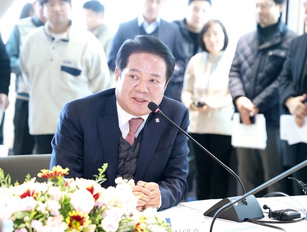 과밀억제권역 자치단체 공동대응협의회 창립총회에서 발언하는 최대호 시장 /사진제공=안양시 