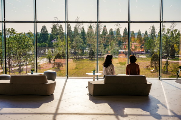 지난 5월 정식 개장한 일월수목원 /사진제공=수원시