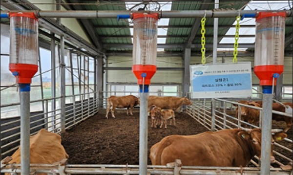 농정위, 축산악취 묘안 .피트모스 도입 /사진제공=경기도의회