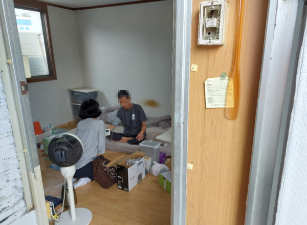 위기가구 대상 방문상담 /사진제공=영등포구