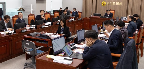건설교통위원회, 상임위 집행부 업무보고 /사진제공=경기도의회