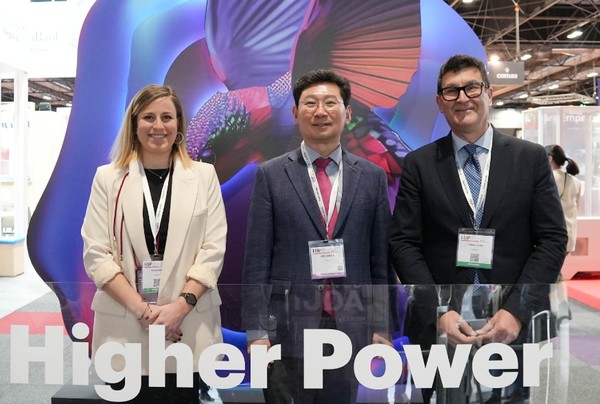 이상일 시장, 마드리드 HIP 박람회 참관 박상훈 주스페인 대사와 환담 /사진제공=용인시