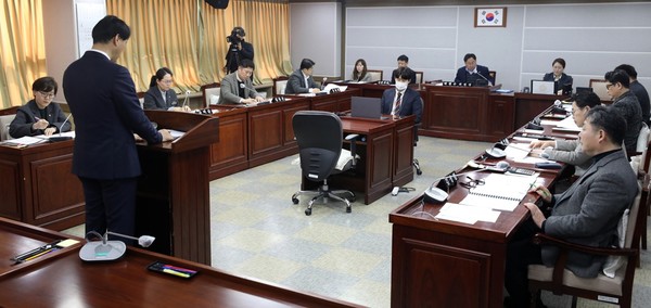 수원문화재단 대표이사 임용후보자 인사청문회 /사진제공=수원시의회