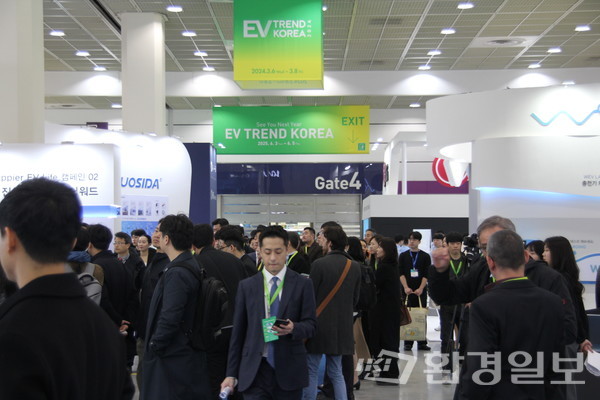 환경부가 주최한 'EV TREND KOREA 2024'가 6일 서울 삼성동 코엑스 A홀에서 개막했다.  /사진=박준영 기자