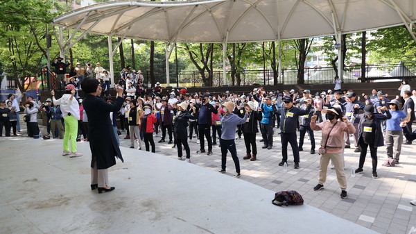 과천시, ‘제52회 보건의 날’ 맞아 ‘건강한마당’ 행사 개최 /사진제공=과천시