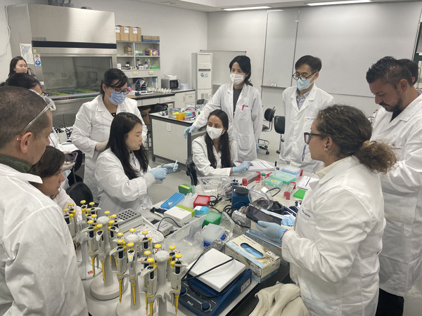 유전정보 분석 및 관리 기술 연수 /사진제공=환경부