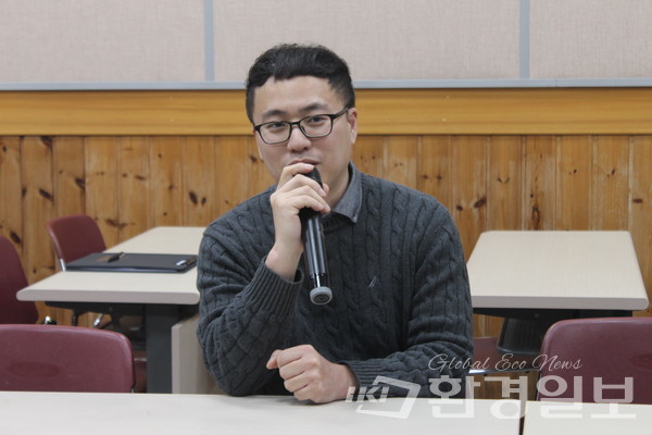 자유토론 발언을 하는 박형철 나비 대표 /사진=박선영 기자