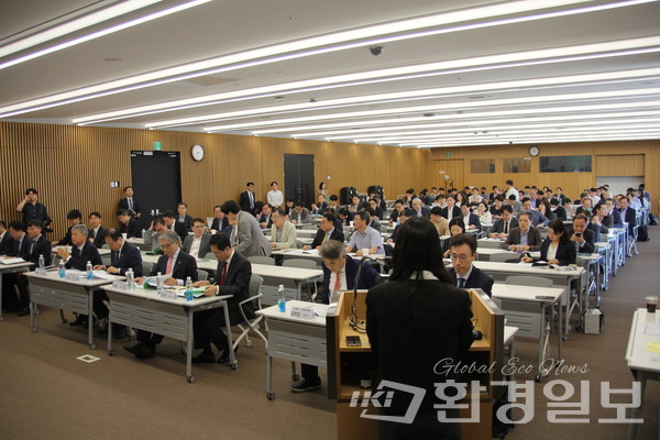 산업부가 주최한 '제1회 에너지통상포럼'이 지난 8일 한국무역협회 트레이드타워 51층에서 개최됐다. /사진=박준영 기자