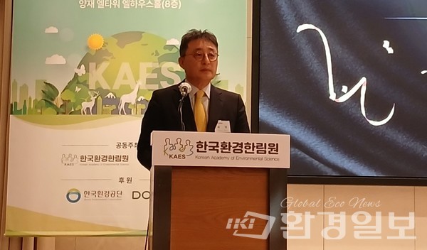 허탁 (사)한국환경한림원 회장은 “국가 생물다양성의 가치와 자연자본의 보존 방법에 대한 의견을 공유하고 함께 고민하는 자리가 필요하다”고 전했다. /사진=김인성 기자
