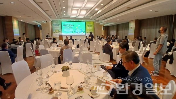 이동근 서울대 조경‧지역시스템공학부 교수는 GBF, WWF 등 국제기구들은 민간기업의 활동으로 인한 자연관련 영향 및 리스크 공시를 의무화해야 한다고 조언했다. /사진=김인성 기자