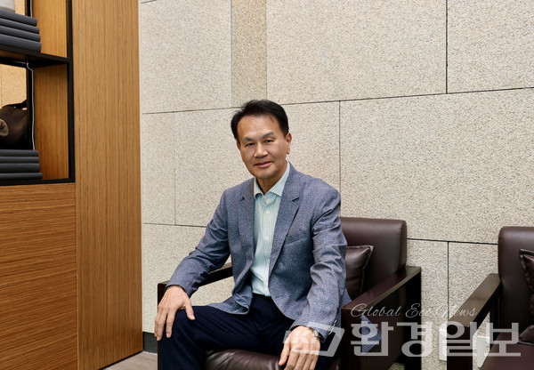 홍종우 (주)그린터보 대표는 환경일보와의 인터뷰에서 전국에 설치된 개인 하수처리시설의 실태와문제점에 대해 지적했다. /사진=박준영 기자 