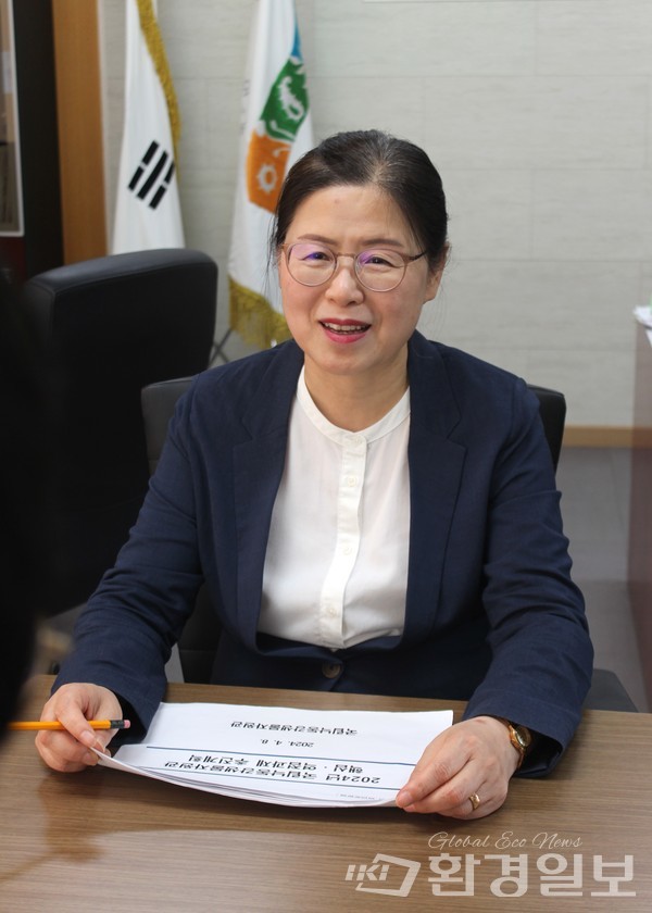 유호 국립낙동강생물자원관장은 "자원관이 보유한 연구 역량을 활용해 탄소저감을 위한 연구과제를 기획해 추진 중"이라고 말했다. 