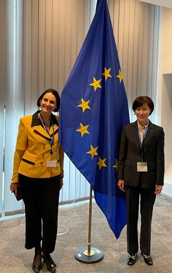 벨기에 브뤼셀 ‘EU Green Week 2024’. 구자영 기획부문장, 베로니카 맨프레디(Veronica Manfredi) EU 물관리 담당 국장. /사진제공=한국수자원공사