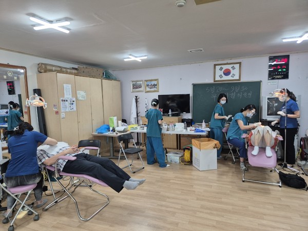 관악구 찾아가는 치과진료소 검진 모습 /사진제공=관악구