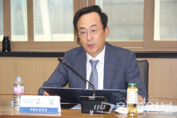김건 현대자동차 기획조정실 사장은 이번에 개설하는 첨단융합안전공학과 개설을 통해 양성한 전문가들이 우리나라 안전보건 발전에도 이바지하길 바란다고 밝혔다. /사진=박준영 기자