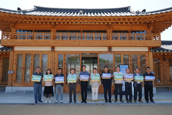 ‘적극행정 문화 정착 실천’ 다짐 /사진제공=수원문화재단