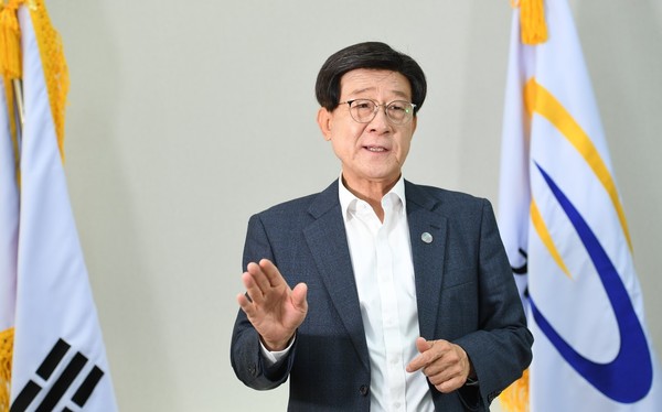 2024년 7월, 임기 2주년을 맞은 정종복 기장군수, 12년 만에 교체된 군수라서 군민의 기대가 남달랐고 그 뜻에 부합하려 매 순간 열과 성으로 행정력을 집중했다. /사진제공=기장군