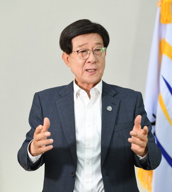 남은 임기 동안 더 많은 군민의 목소리를 올바로 경청하고 정책에 반영하겠다는 정종복 군수 /사진제공=기장군