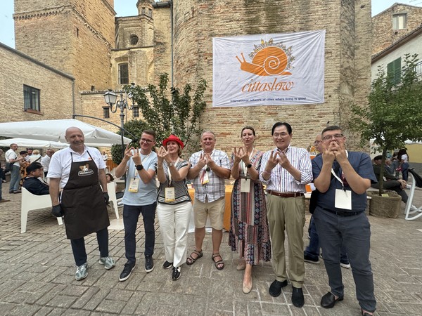 신우철 군수가 이탈리아에서 열린 총회에 참석해 완도군의 해양치유 정책을 소개했다. /사진제공=완도군