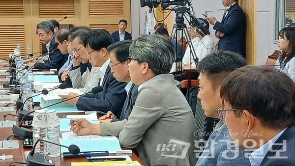 이규태 한국산불방지기술협회장은 산림재난방지법(안)은 산불·산사태 및 산림병해충의 재난을 통합적으로 관리 대응하기 위한 효과적인 법적 기반이 될 것이라고 강조했다. /사진=김인성 기자