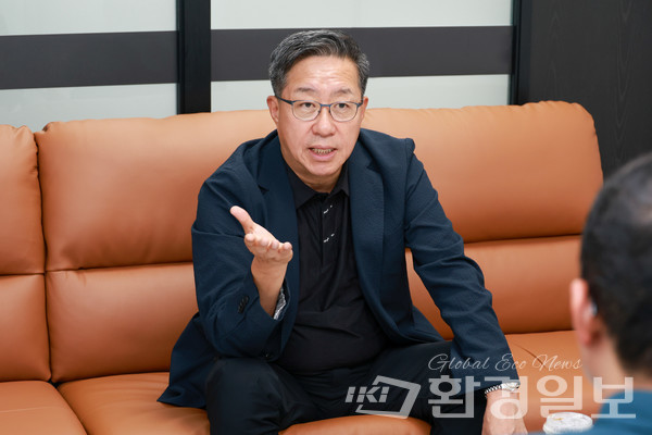 전하진 SDX재단 이사장은 “극한기후가 일상이 된 상황에서 인류는 지구생태계를 유지하는 일원으로 지속가능성을 위한 노력이 일상이 되야 한다고 말했다. /사진=이다빈 기자