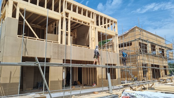 국산 구조용 파티클보드 이용 목조건축 시공 /사진=국립산림과학원
