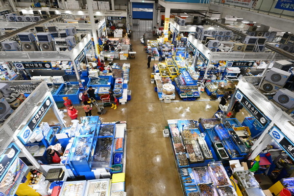 농수산물도매시장 수산동 전경 /사진제공=수원시