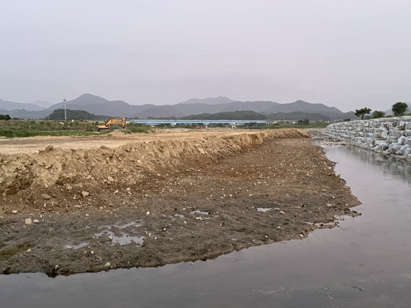 만경강 일대 공사현장 /사진=손제진 학생기자