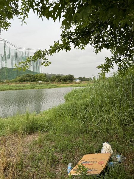 만경강 일대 쓰레기 불법 투기 /사진=손제진 학생기자