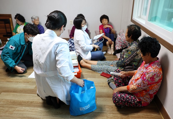 호우피해 대비 주민대피(문경시 산북면)현장 /사진제공=경상북도