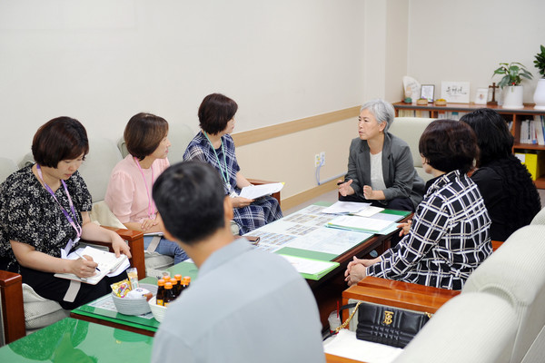 윤경선 의원, ‘원생 감소 어린이집 대상’ 간담회 /사진제공=수원시의회