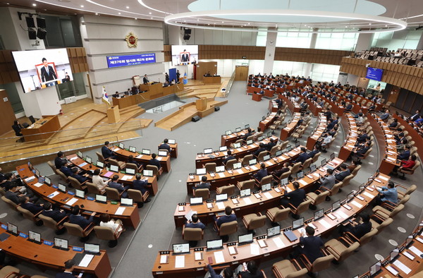 제376회 임시회 제2차 본회의 개회 /사진제공=경기도의회