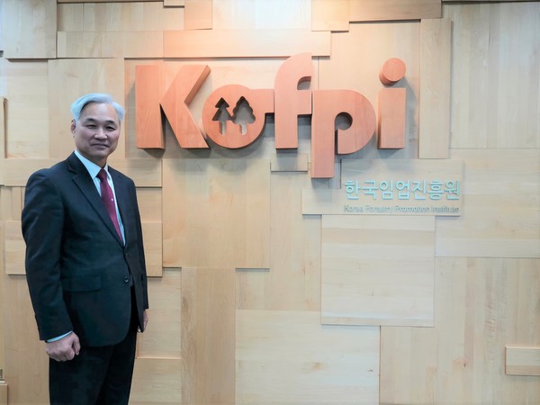 최무열 한국임업진흥원장은 “산림이 임업인에게는 소득원으로, 국민에게는 건강한 먹거리와 지속가능한 휴양 공간이 될 수 있도록 다양한 서비스를 만들어 갈 예정”이라고 말했다. /사진제공=한국임업진흥원