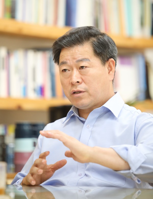 광명시는 행정 신뢰 떨어뜨리는 공문서위조 범죄에 강경 대응을 예고했다. /사진제공=광명시