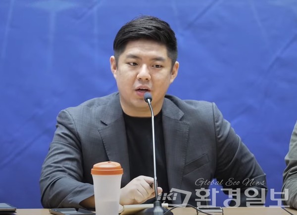 지난달 16일 열린 ‘글로벌 RE100 압박과 한국의 대응 정책토론회’에서 김승완 충남대학교 전기공학과 교수는 “재생에너지에 대해 인식된 공포감 등 부정적인 정서를 우선적으로 교정해야 앞으로 더 나아갈 수 있다”고 당부했다.