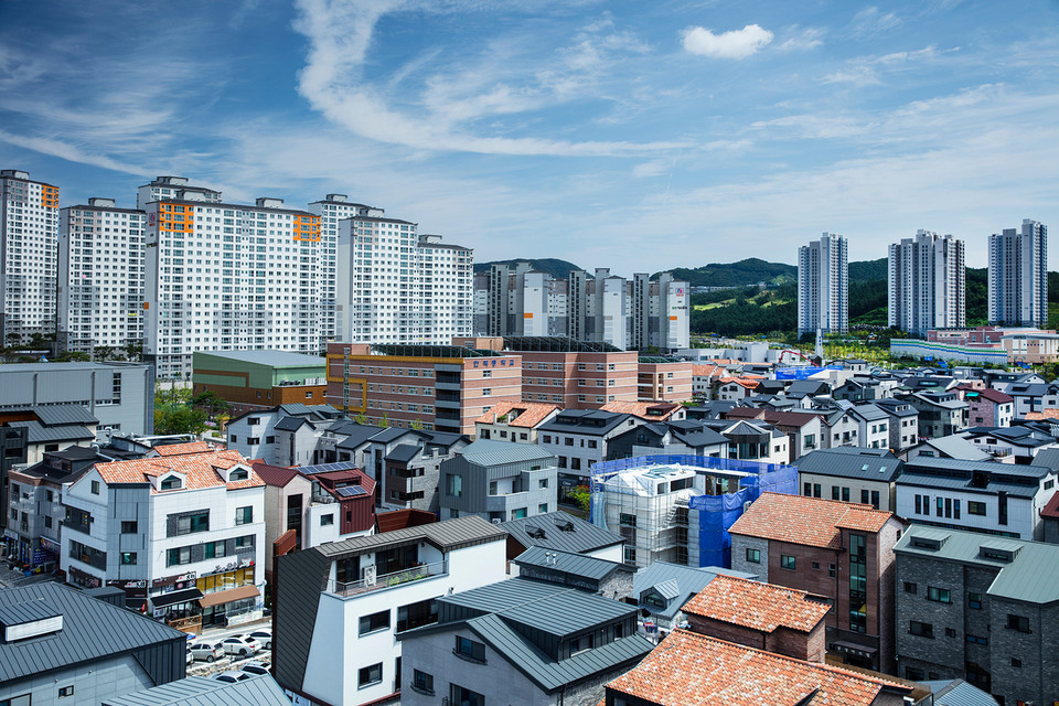 최근 서울·수도권 일부 지역 아파트 중심으로 가격 상승과 거래량이 증가하면서 집값 담합, 특수관계인 간 업계약 등 시장교란행위에 대한 신고가 증가하고 있다. /사진=환경일보DB