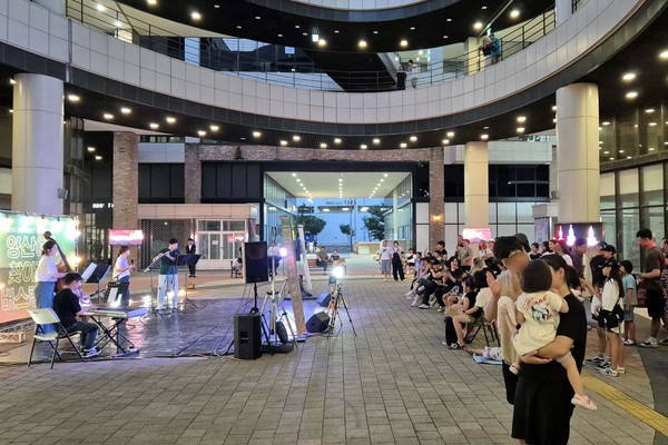 시는 '양산여름, 찾아가는 버스킹' 행사를 성황리에 진행 중이다. /사진제공=양산시 