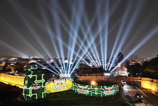 미디어파사드와 특수조명 /사진제공=경기관광공사