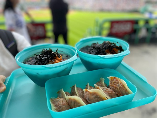 인천 SSG랜더스필드 다회용기 /사진제공=녹색연합