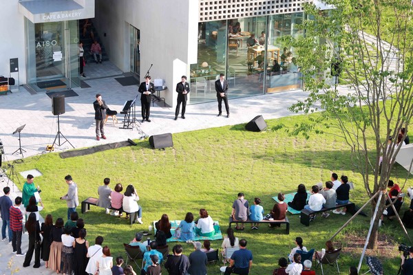 이상일 시장, 추석 연휴 성악가들과 깜짝 공연 /사진제공=용인시