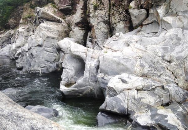 왕피천계곡 내 용소 /사진=환경부