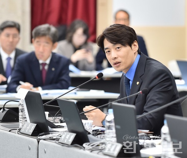 한준호 의원 역시 퐁피두센터 분관 유치에 매년 75억원의 적자가 예상됨을 언급했다. /사진제공=부산시 