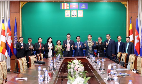 정윤경 부의장, 시엠립 주민들의 안전과 복지 기여 희망 /사진제공=경기도의회