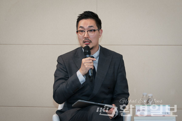 박상욱 기자는 기후위기와 관련된 대형 인프라 프로젝트가 필요하다고 설명하고, 나아가 이러한 프로젝트가 자연 자본에 미치는 영향을 고려해 정책에 반영해야 한다고 설명했다. /사진=이다빈 기자