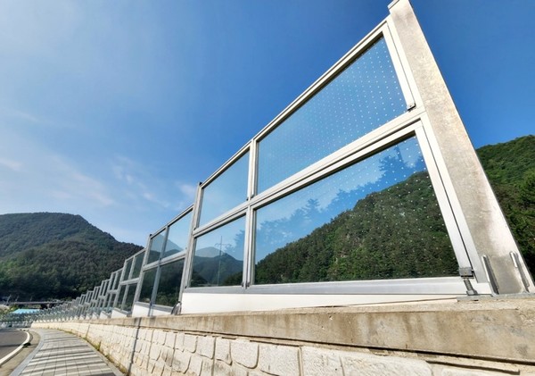 동점산업단지 투명방음벽 /사진=태백시