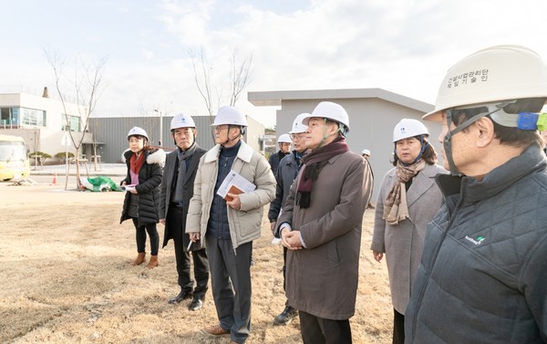 이재준 수원시장 황구지천 공공하수처리시설 점검 /사진제공=수원시